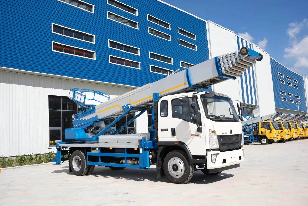 新昌县出租云梯车高空作业车 建筑垃圾搬运